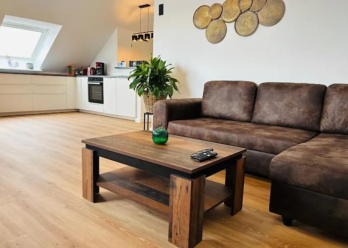 Zentrale Lage, Kostenlos Parken, Ideal Fuer Pendler, Kinder Und Haustiere Willkommen!!