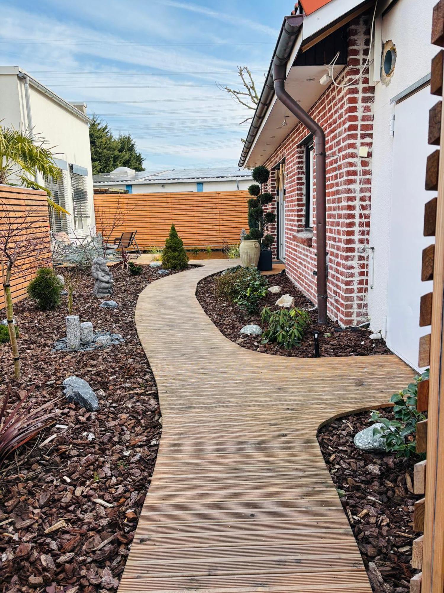 Apartment Zentrale Lage, Kostenlos Parken, Ideal Fuer Pendler, Und Haustiere Willkommen!!