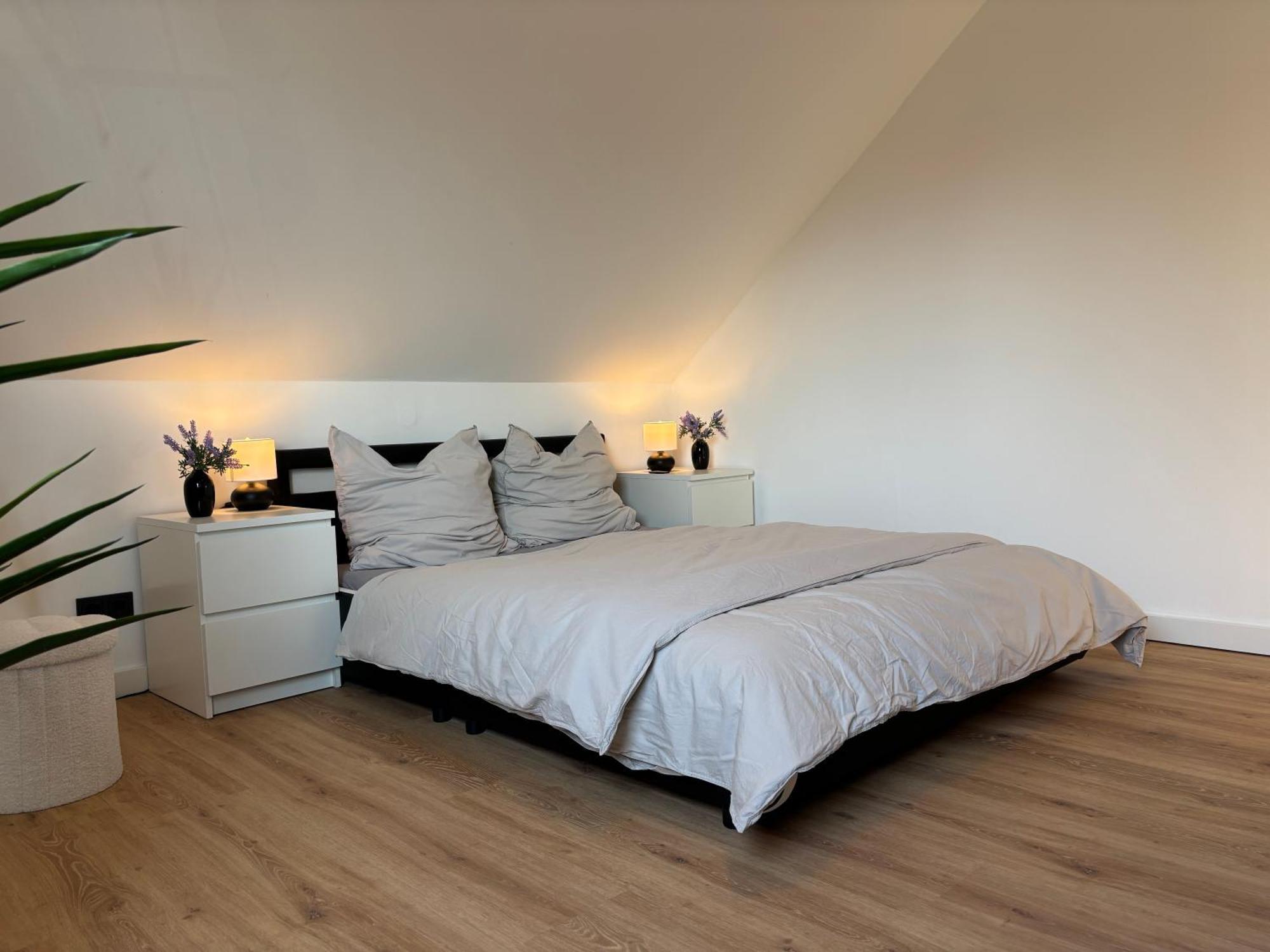 Zentrale Lage, Kostenlos Parken, Ideal Fuer Pendler, Und Haustiere Willkommen!! *